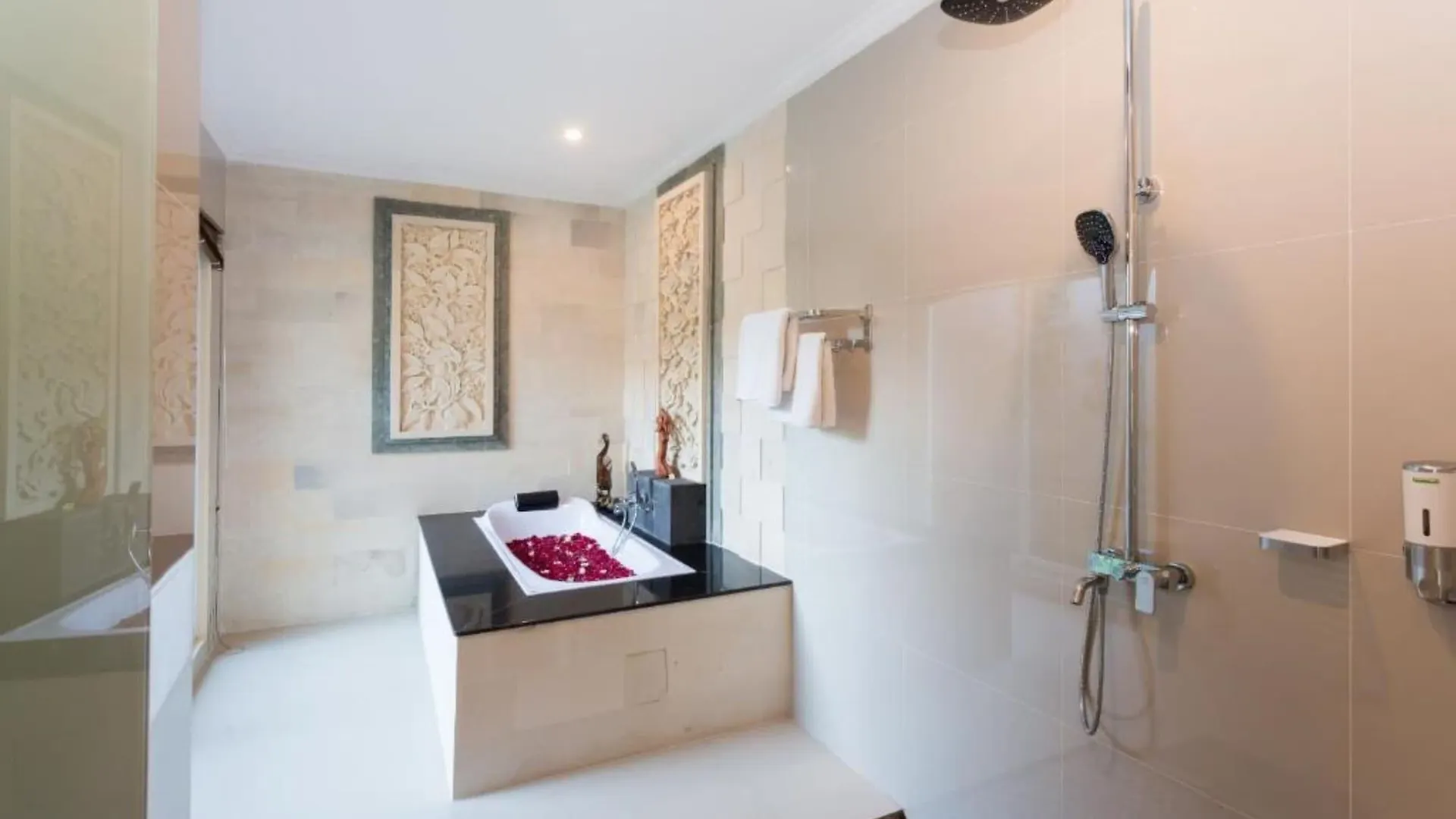 *** Hotel Kubu Petitenget Suite Seminyak Indonesia