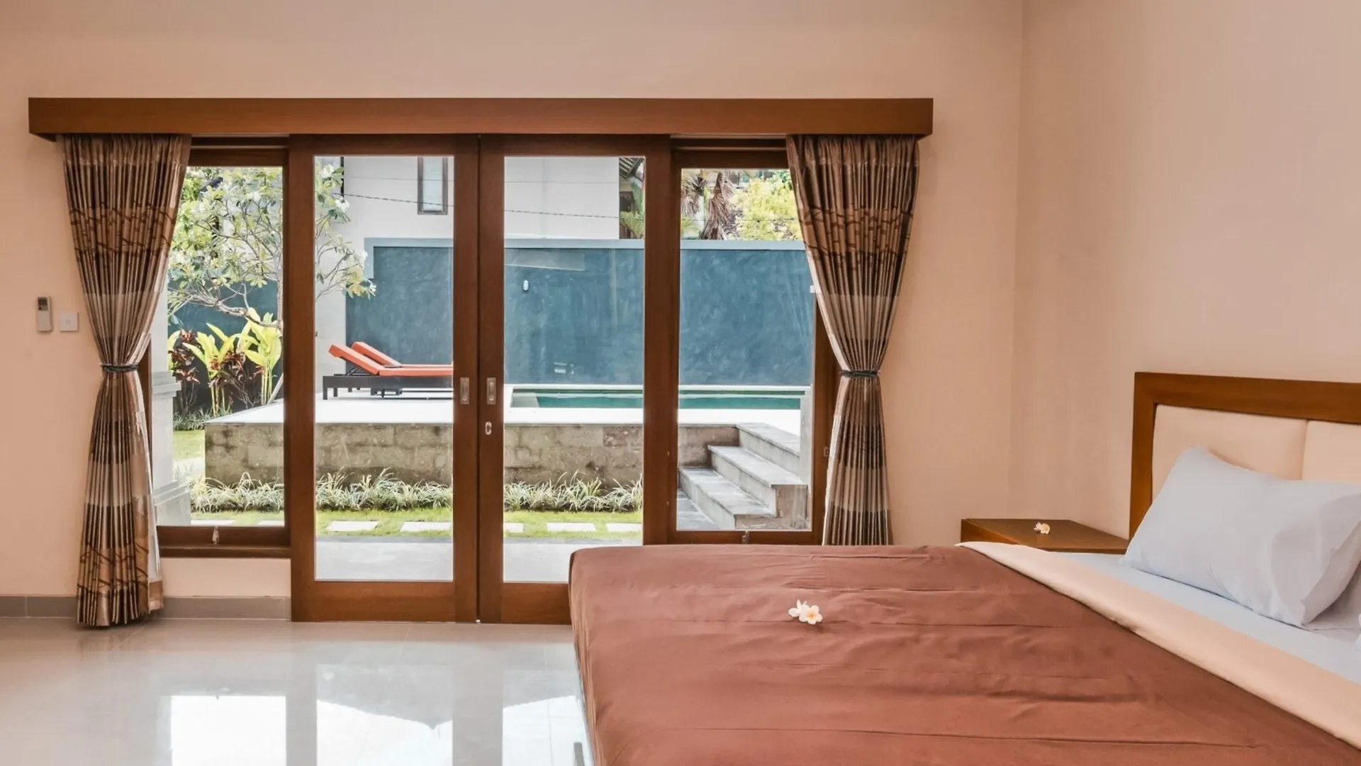 Hotel Kubu Petitenget Suite Seminyak