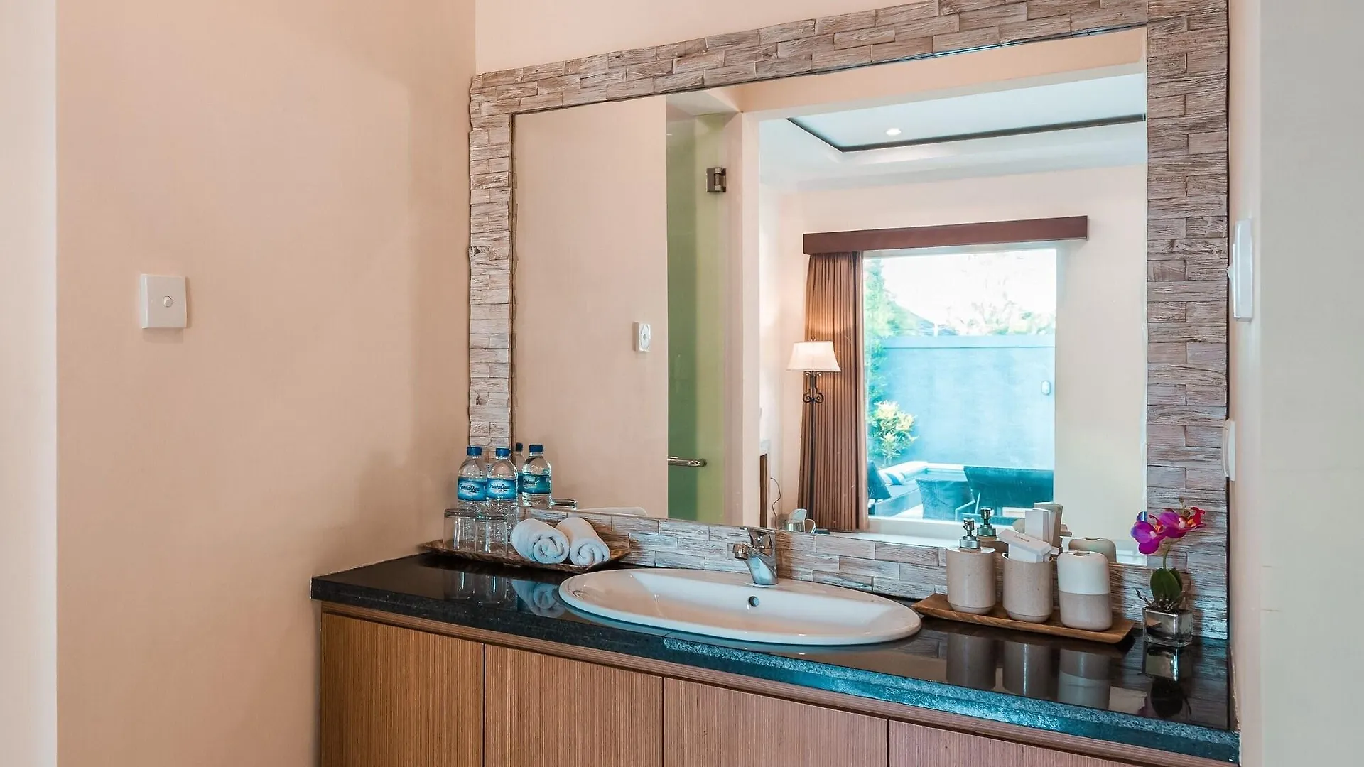 Kubu Petitenget Suite Seminyak Hotel