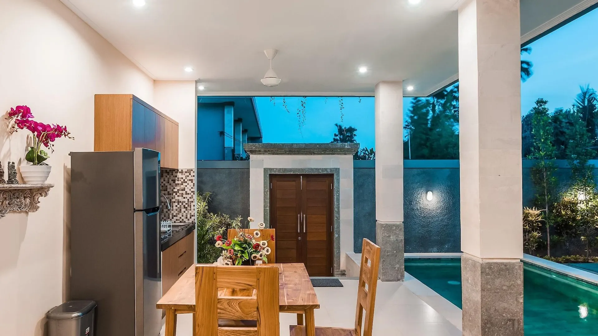 Kubu Petitenget Suite Seminyak Hotel